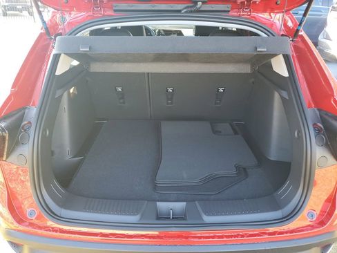 New 2026 Chevrolet Trax LT image 9