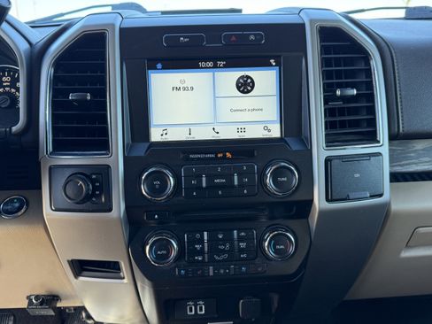 Used 2018 Ford F150 Lariat image 27