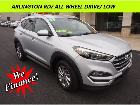 Used 2017 Hyundai Tucson SE AWD/4WD image 1