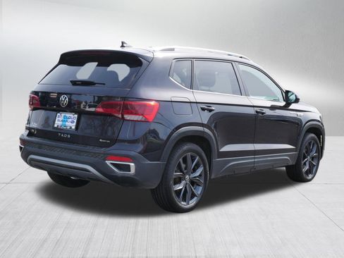 Used 2022 Volkswagen Taos SE AWD/4WD image 7