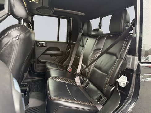 Certified 2022 Jeep Gladiator Overland image 16