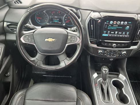 Used 2019 Chevrolet Traverse RS w/ LPO, Floor Liner Package image 16