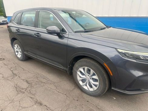 Used 2024 Honda CR-V LX image 2