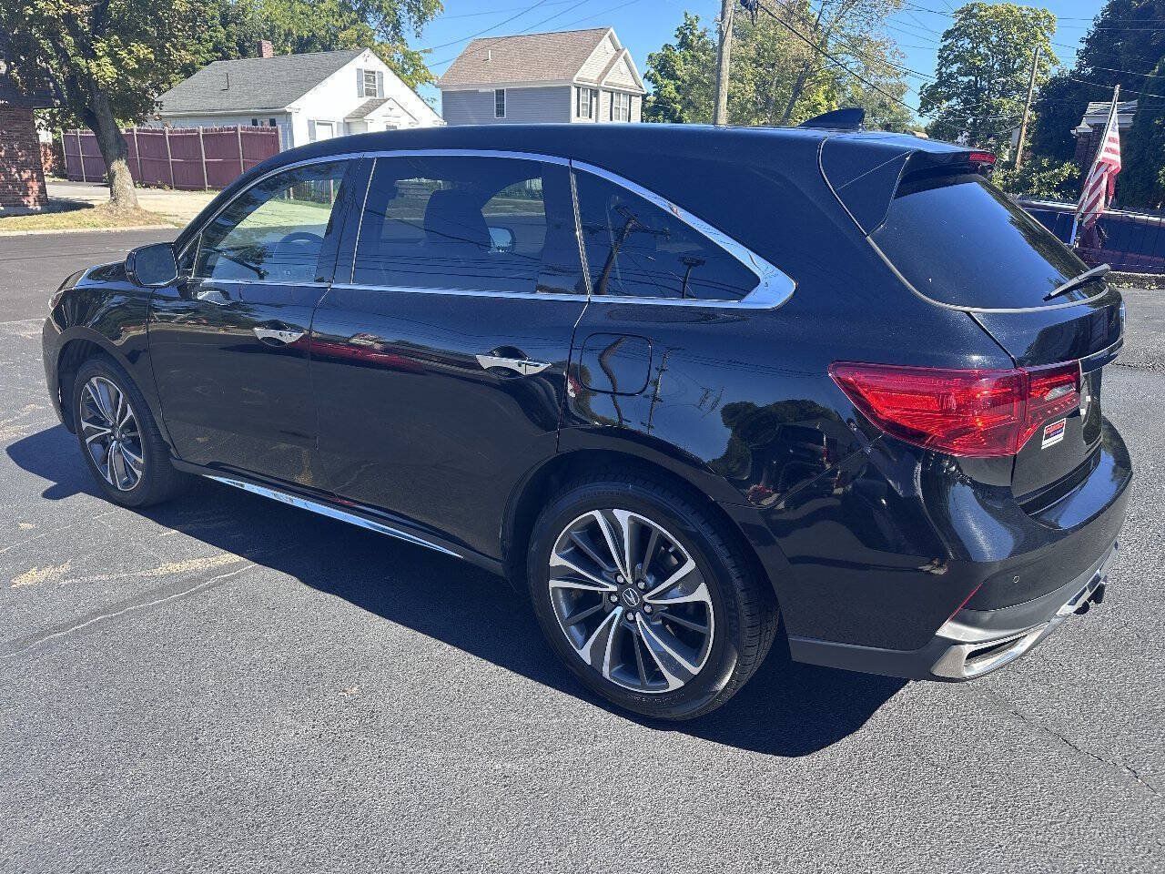 Used 2020 Acura MDX w/ Technology Package AWD/4WD image 10