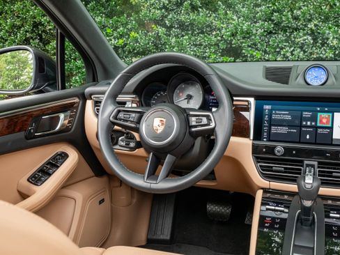 Used 2024 Porsche Macan S image 25