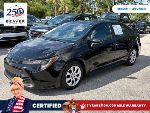 Used 2023 Toyota Corolla LE FWD image 1