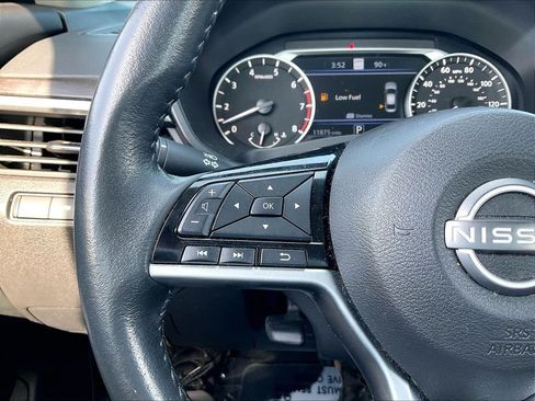 Used 2023 Nissan Altima 2.5 SV w/ SV Premium Package AWD/4WD image 22