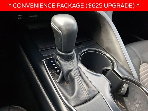 Used 2018 Toyota Camry SE w/ Moonroof Package FWD image 15