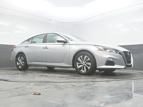Used 2021 Nissan Altima 2.5 S image 32