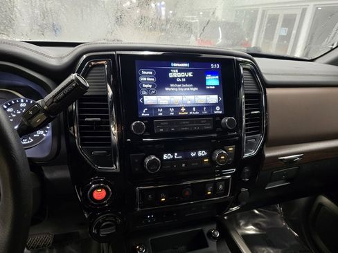 Used 2024 Nissan Titan Platinum Reserve w/ Moonroof Package image 31