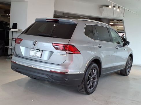 Used 2022 Volkswagen Tiguan SE AWD/4WD image 4