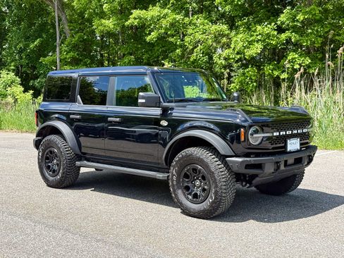 Used 2024 Ford Bronco Wildtrak AWD/4WD image 1
