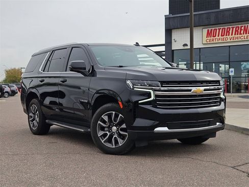 Used 2023 Chevrolet Tahoe LT w/ Luxury Package image 2