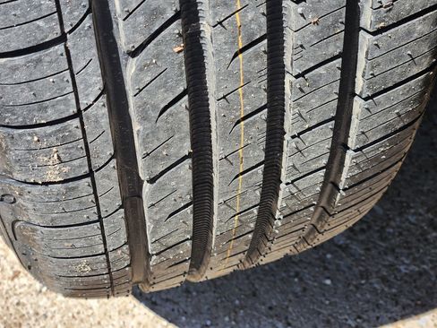 Used 2023 Hyundai Santa Fe SEL image 11