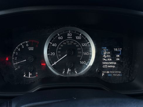 Used 2021 Toyota Corolla LE FWD image 17