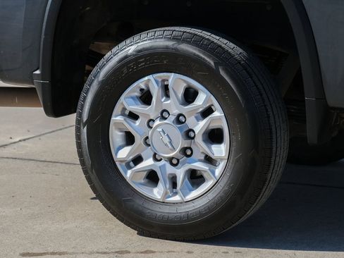 Used 2020 Chevrolet Silverado 2500 LTZ w/ LTZ Texas Edition AWD/4WD image 17