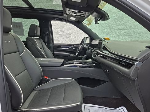Certified 2023 Cadillac Escalade Sport w/ LPO, ONYX Package AWD/4WD image 24