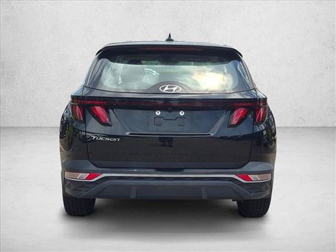 Used 2022 Hyundai Tucson SE w/ Cargo Package FWD image 3