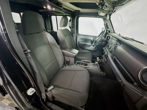 Used 2021 Jeep Gladiator Willys image 28