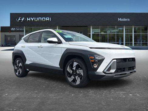 New 2027 Hyundai Kona Limited FWD image 3