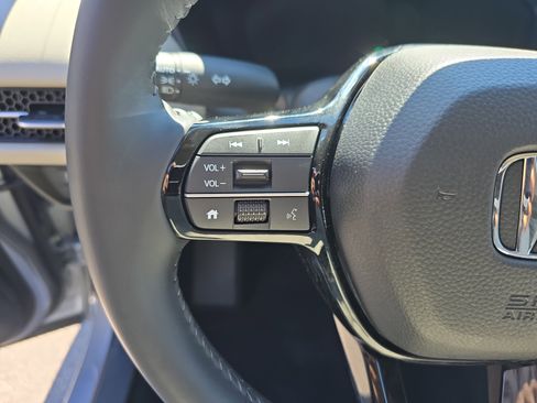 Used 2024 Honda HR-V EX-L image 17