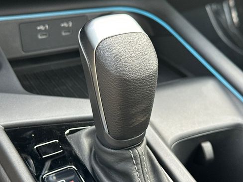 New 2026 Nissan Sentra SV w/ SV Convenience Package FWD image 24