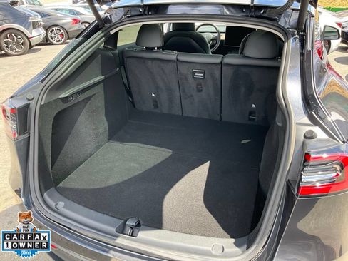 Used 2024 Tesla Model Y 2WD image 8