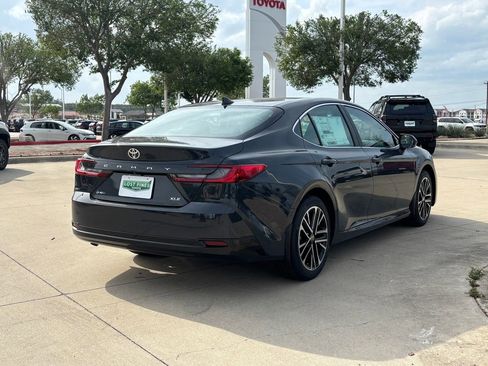 New 2026 Toyota Camry XLE image 4