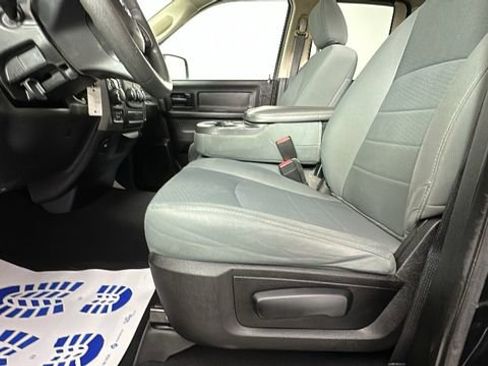 Used 2019 RAM 1500 Express image 18