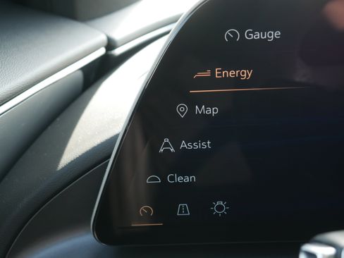 Certified 2024 Cadillac Lyriq Tech w/ Driver Assist Package image 27