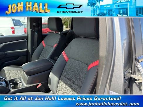 Used 2024 Chevrolet Colorado Z71 w/ Z71 Convenience Package 2 image 21