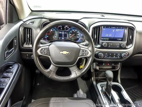 Used 2022 Chevrolet Colorado LT w/ LT Convenience Package RWD image 3