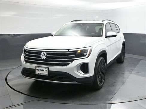New 2026 Volkswagen Atlas SE image 30