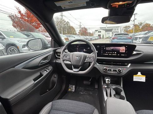 New 2025 Buick Envista Preferred w/ Convenience II Package image 22