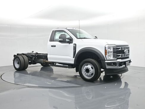 New 2025 Ford F550 2WD Regular Cab Super Duty image 18