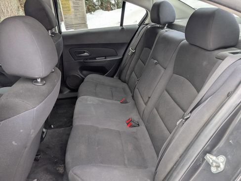 Used 2016 Chevrolet Cruze LT image 10