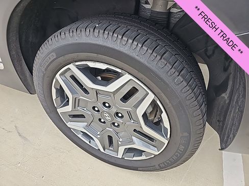 Certified 2022 Hyundai Santa Fe Limited image 8