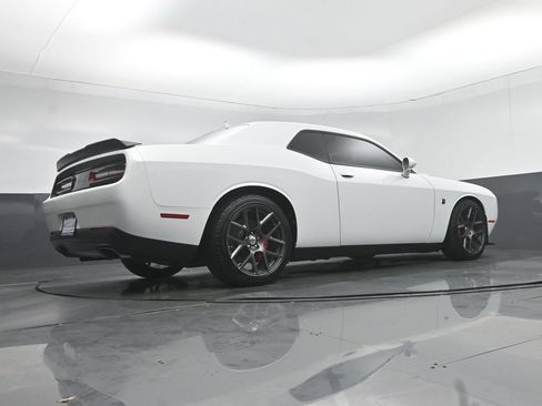 Used 2019 Dodge Challenger R/T Scat Pack w/ Shaker Package RWD image 53