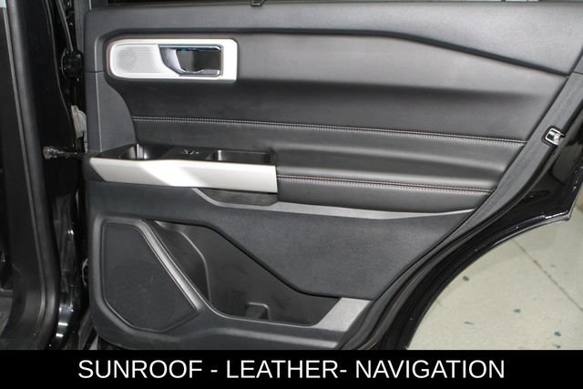Used 2022 Ford Explorer Limited w/ Limited Technology Package AWD/4WD image 25