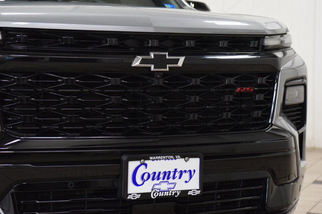 Used 2024 Chevrolet Traverse RS AWD/4WD image 11