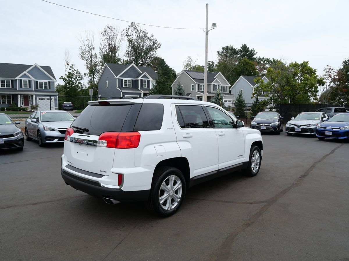 Used 2017 GMC Terrain SLE w/ Convenience Package AWD/4WD image 3
