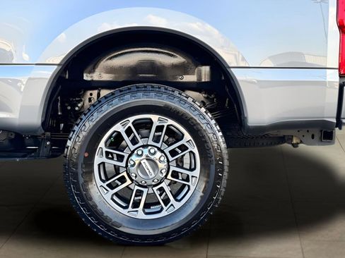 Used 2024 Ford F250 Limited w/ FX4 Off-Road Package AWD/4WD image 44