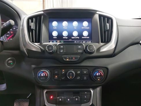 Used 2024 GMC Terrain SLT w/ Infotainment Package II image 20