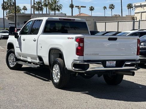 Used 2025 Chevrolet Silverado 3500 LT w/ Convenience Package image 6