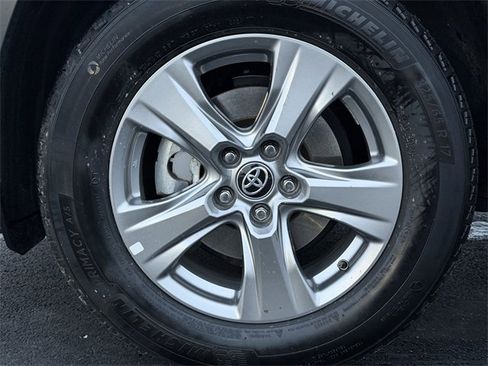 Used 2024 Toyota RAV4 XLE image 11