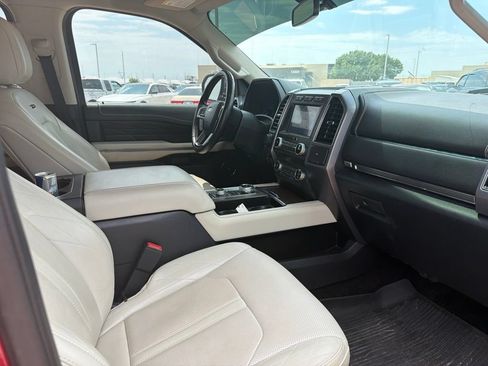 Used 2019 Ford Expedition Platinum AWD/4WD image 10