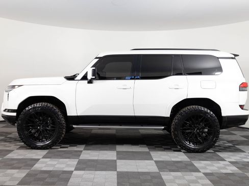 Used 2025 Lexus GX 550 w/ Cold Area Package AWD/4WD image 3