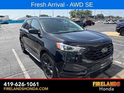 Used 2022 Ford Edge SE w/ Black Appearance Package AWD/4WD image 4