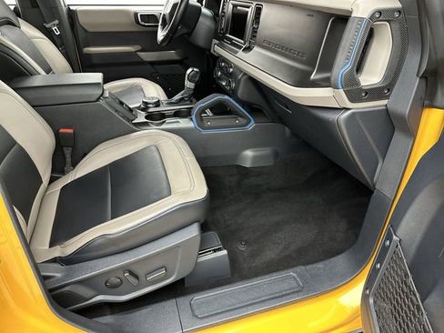 Used 2021 Ford Bronco Wildtrak image 24