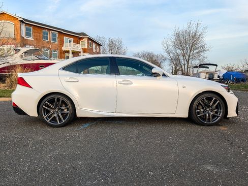 Used 2019 Lexus IS 300 F Sport w/ F Sport Package image 4